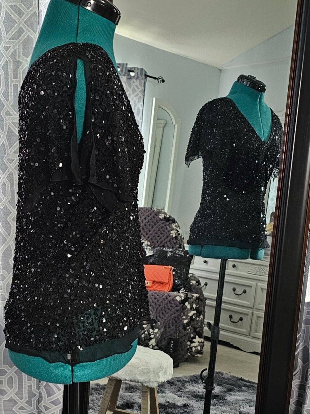 Adrianna Papell Boutique Black Sequin Silk Top – Size M - Picture 4 of 7